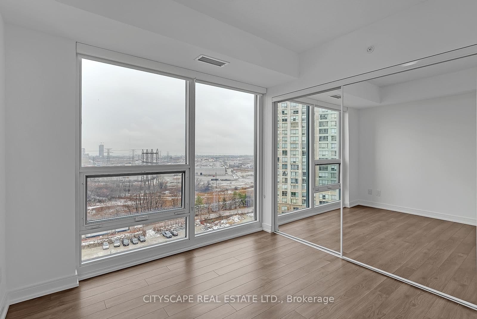 30 Samuel Wood Way, Unit 910 - Image 5