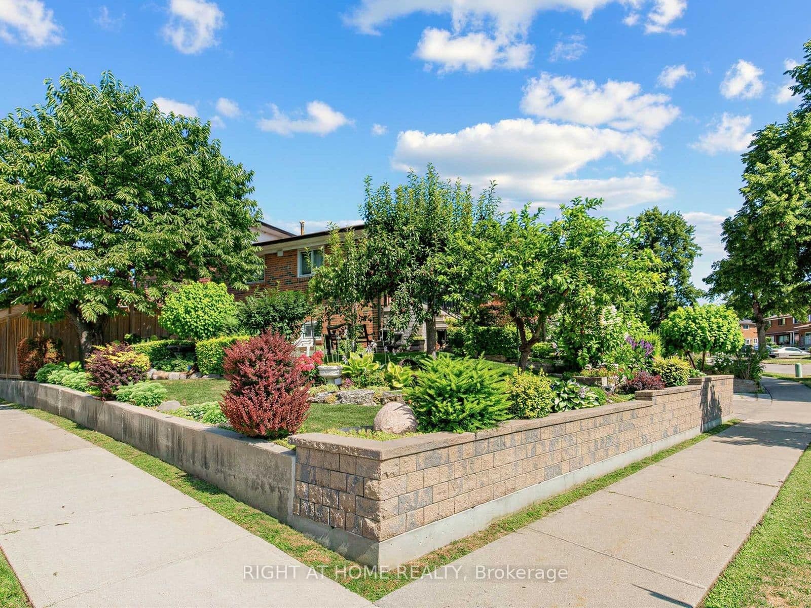 2 Grenadine Court - Image 3