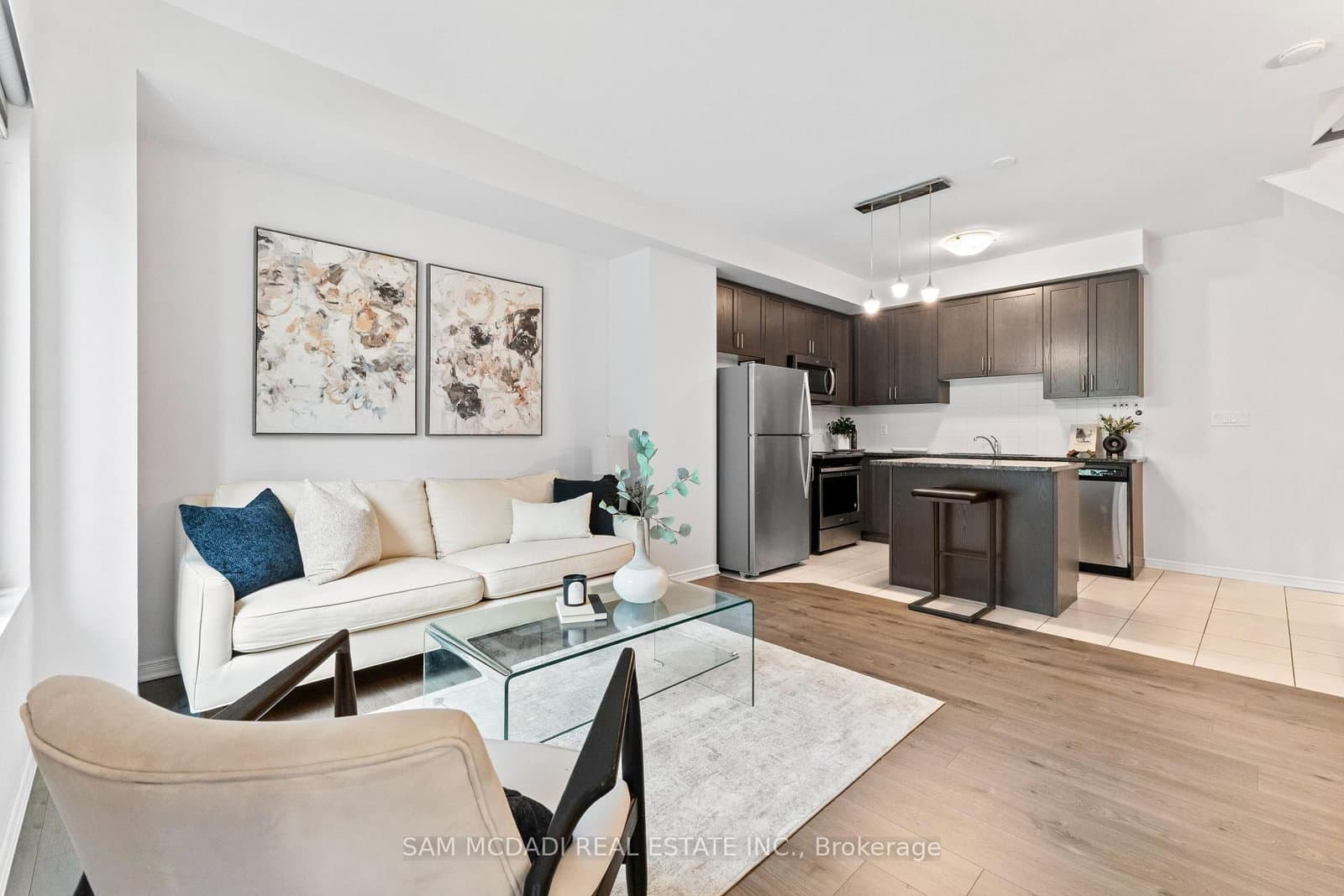 26 Applewood Lane, Unit 46 - Image 2
