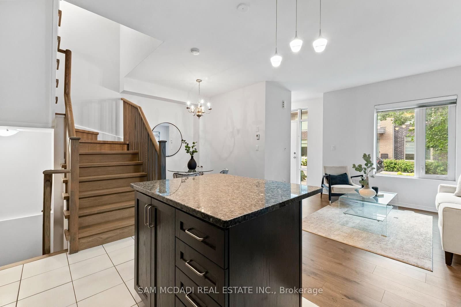 26 Applewood Lane, Unit 46 - Image 5
