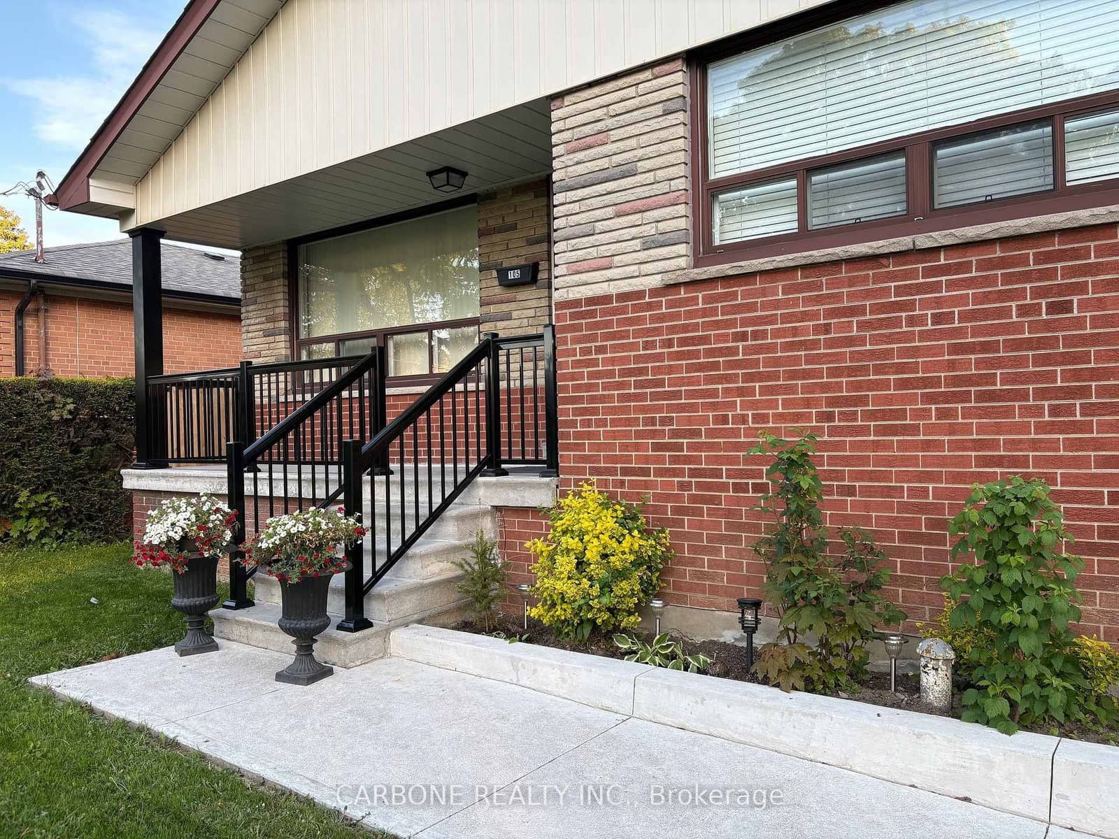105 Hallsport Crescent - Image 3