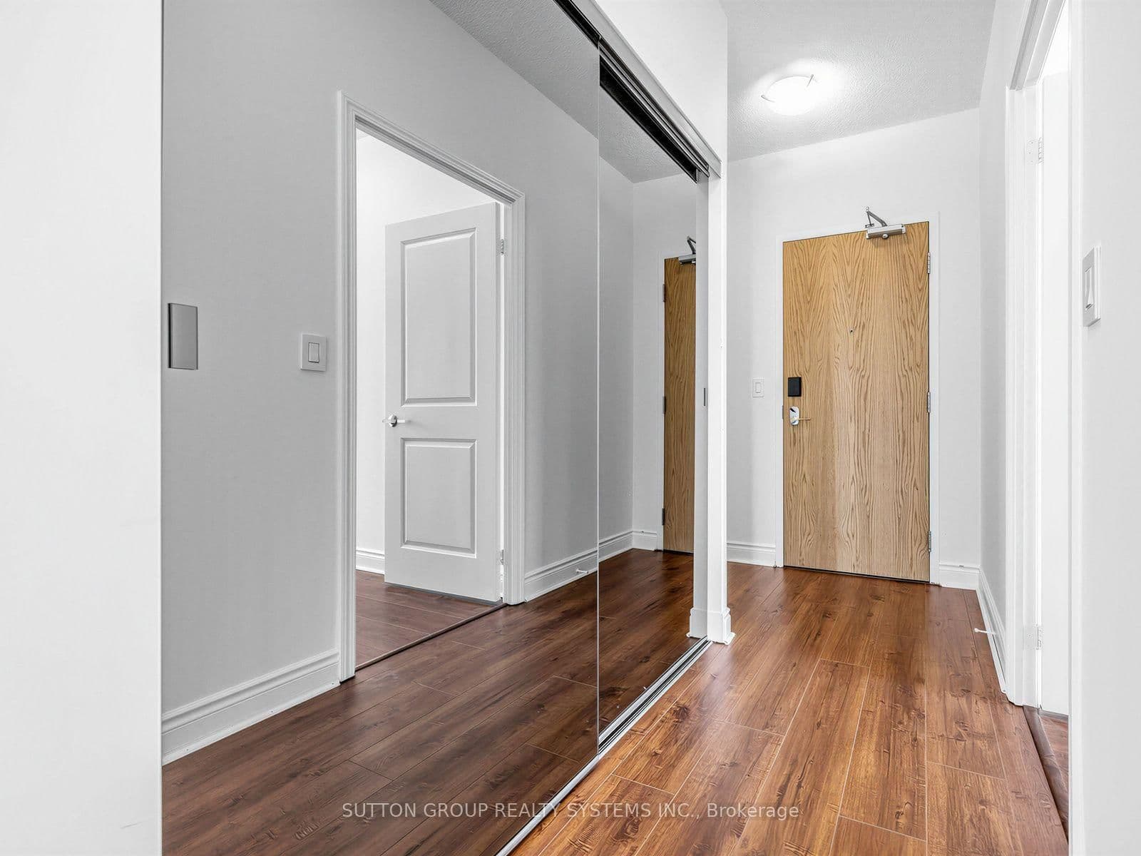 1910 Lake Shore Boulevard W, Unit 808 - Image 6
