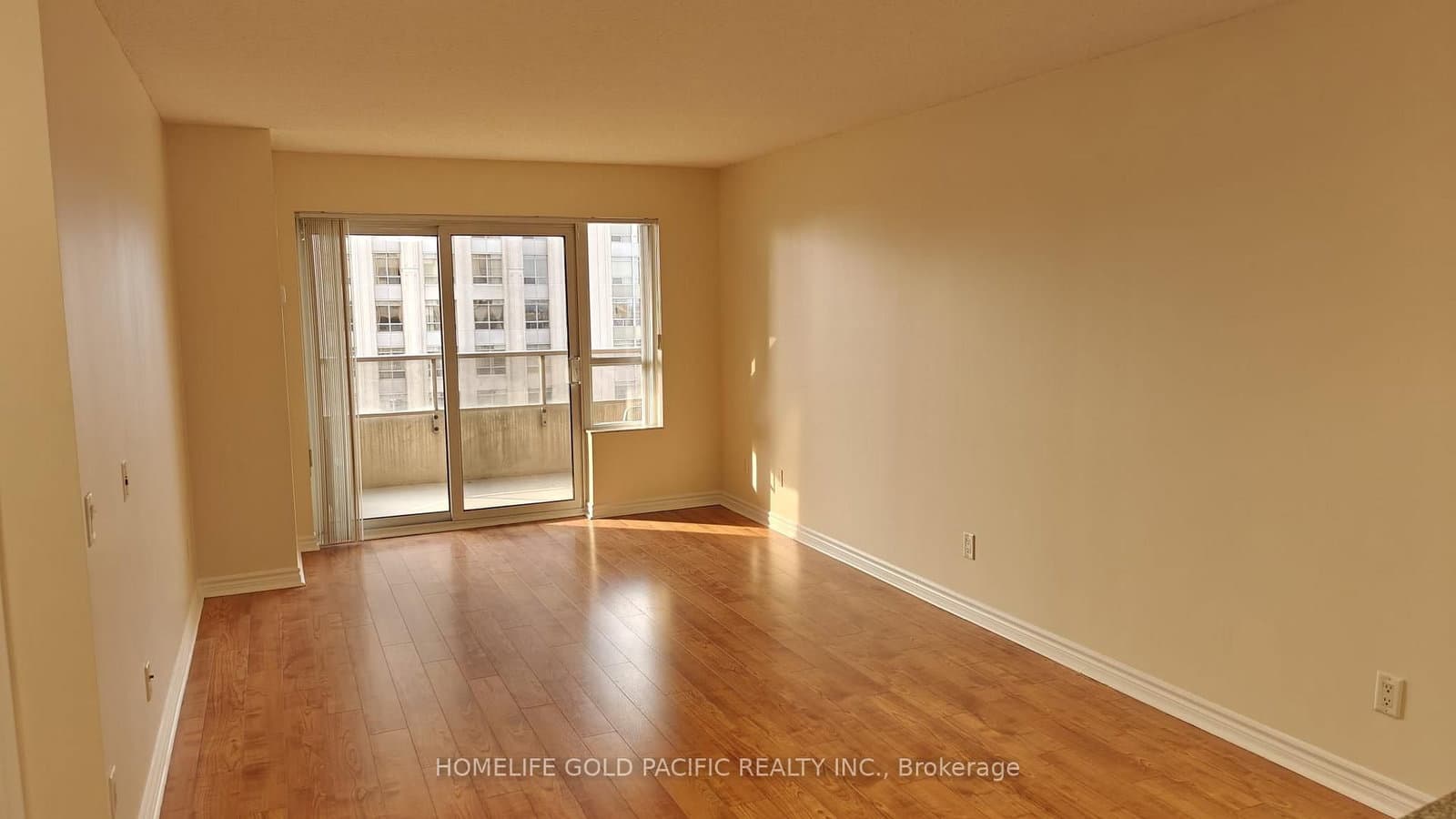 25 Kingsbridge Garden Circle, Unit 2122 - Image 3