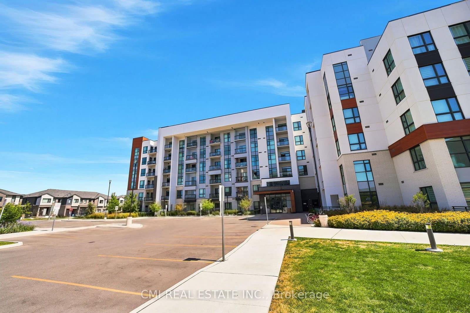470 Gordon Krantz Avenue, Unit 312 - Image 3