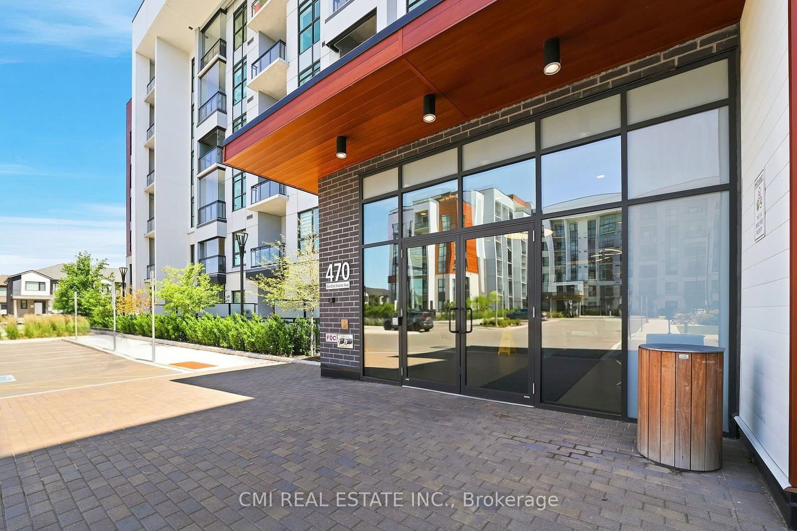 470 Gordon Krantz Avenue, Unit 312 - Image 4