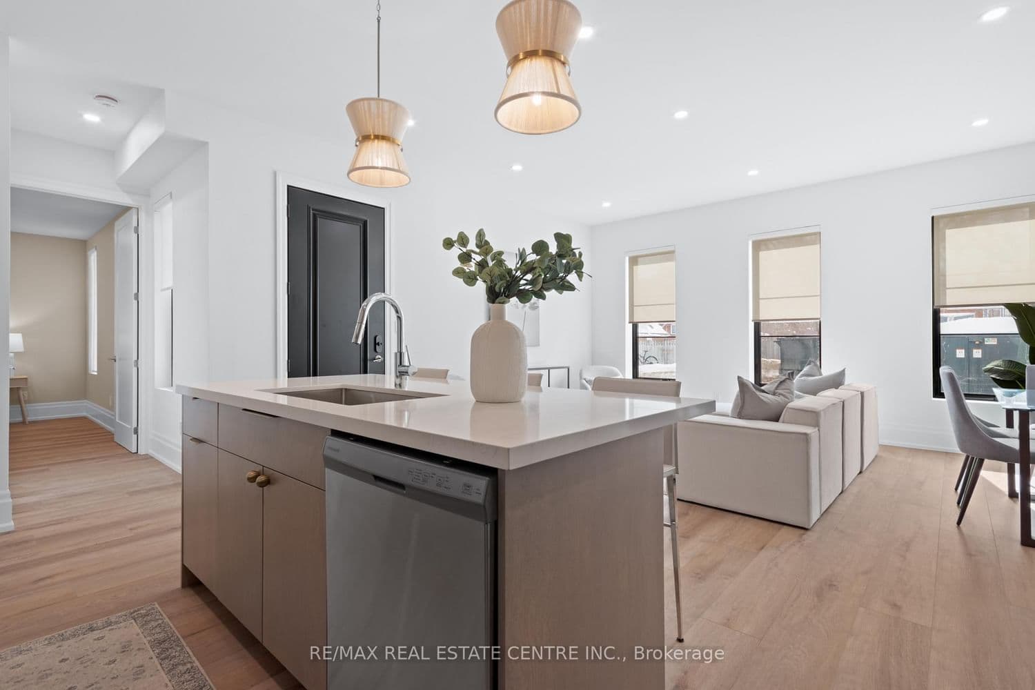37 Armstrong Street, Unit 1 - Image 4