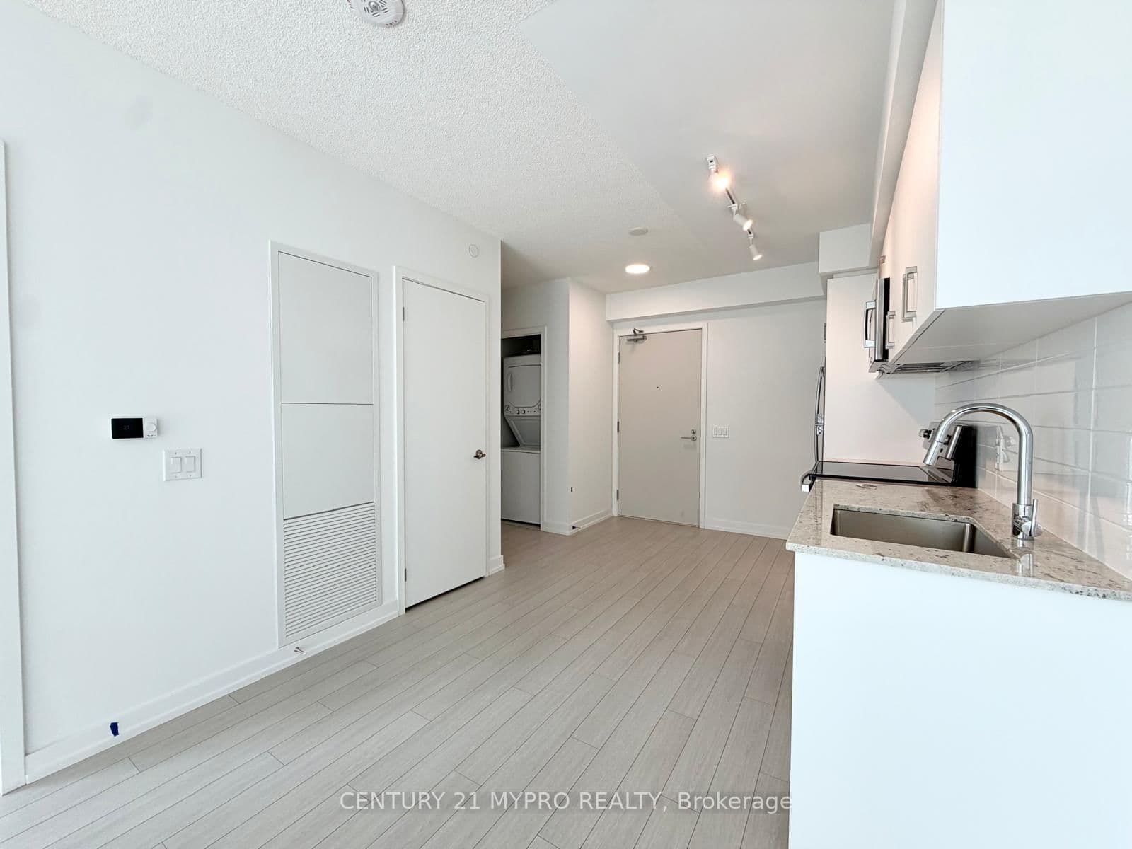 4010 Eglinton Avenue W, Unit 1307 - Image 6