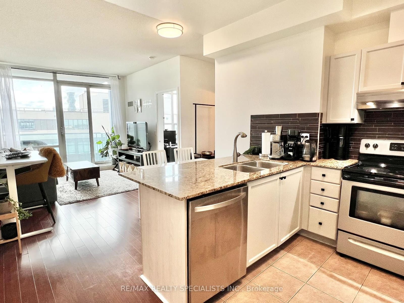 33 Elm Drive W, Unit 2505 - Image 1