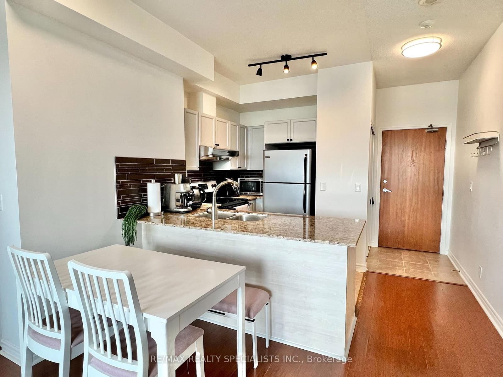 33 Elm Drive W, Unit 2505 - Image 3