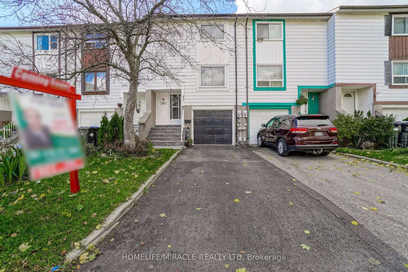 30 Hoskins Square - Image 1
