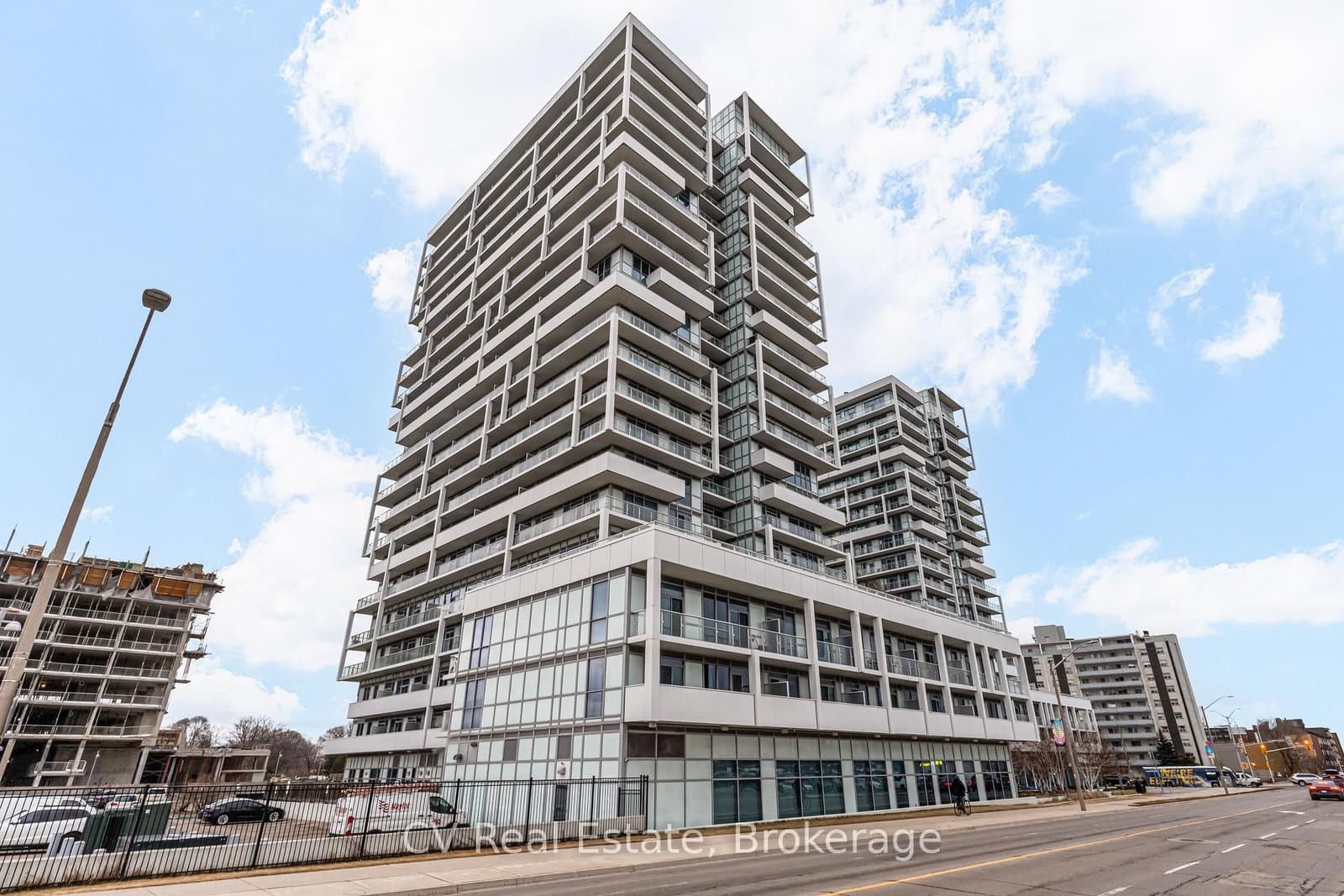 65 Speers Road, Unit 602 - Image 3