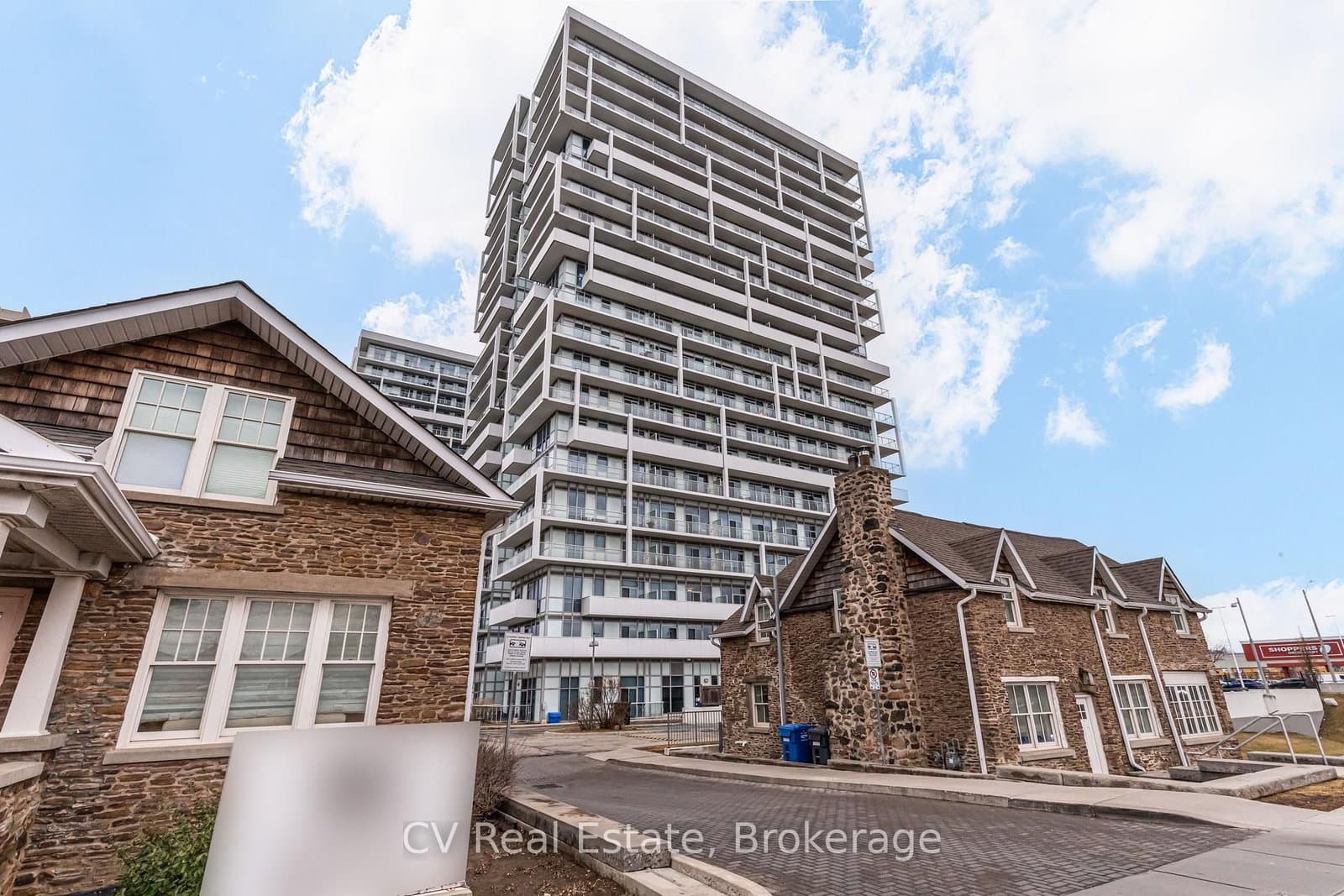 65 Speers Road, Unit 602 - Image 4