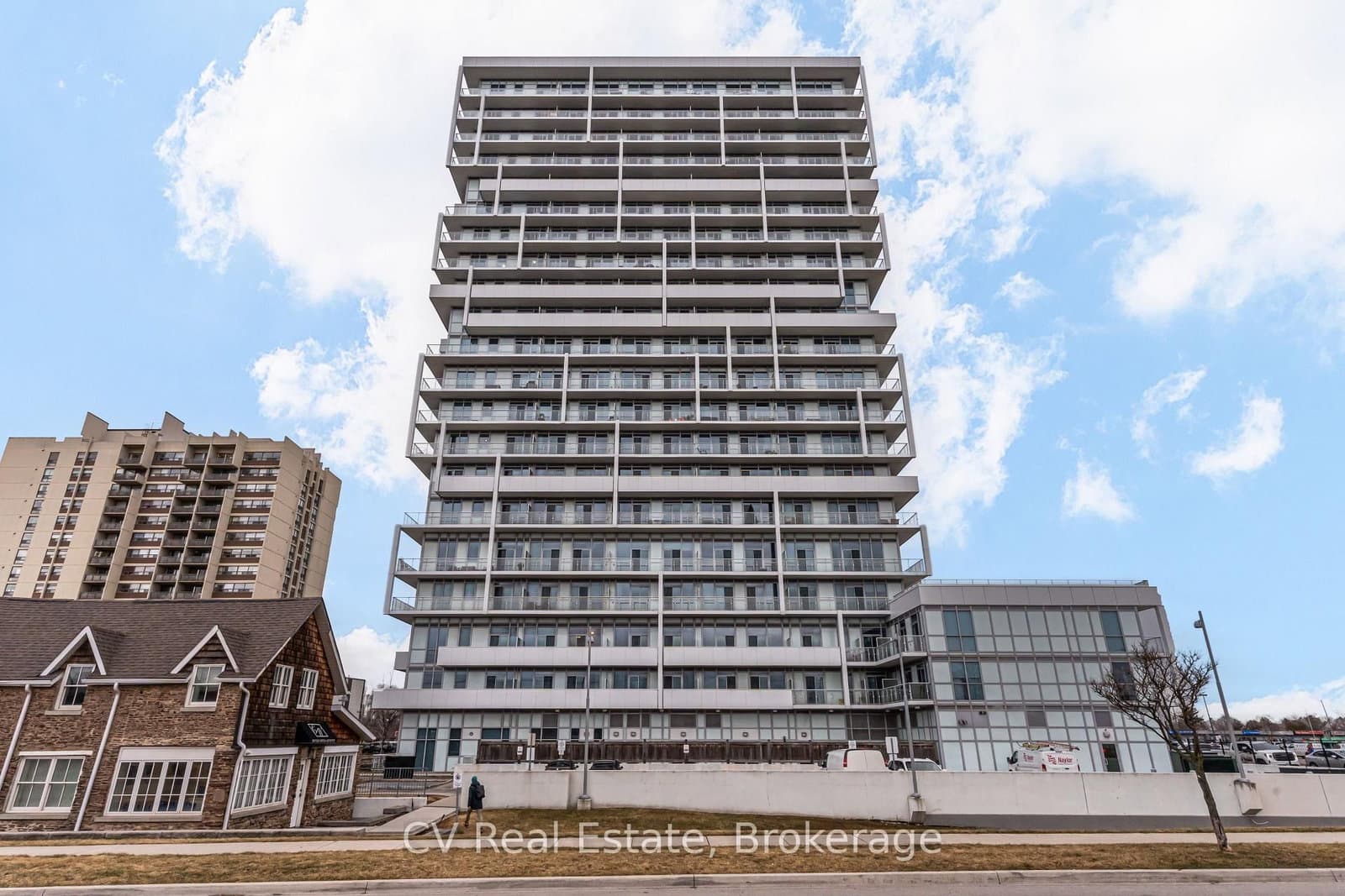 65 Speers Road, Unit 602 - Image 5
