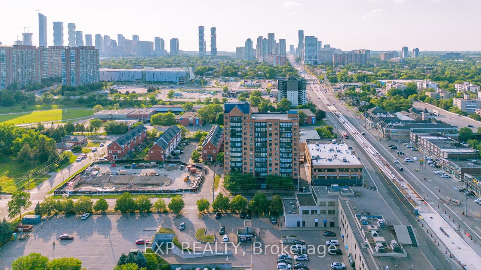 25 Agnes Street, Unit 202 - Image 1