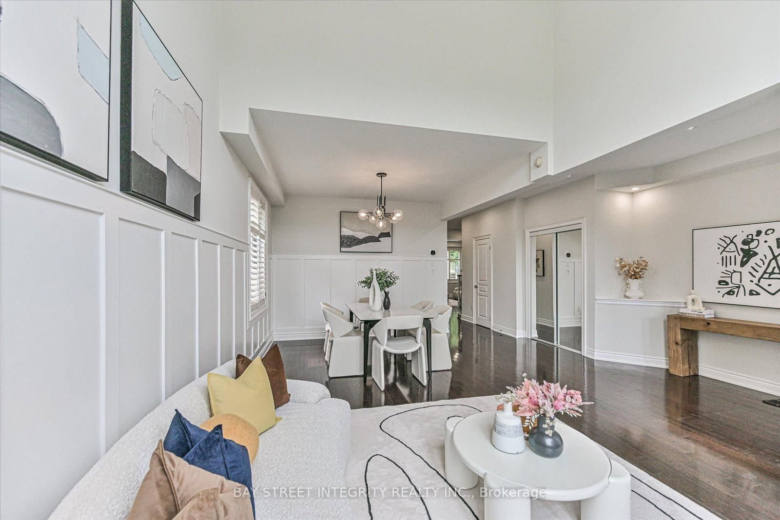 210 Milkweed Way - Image 6