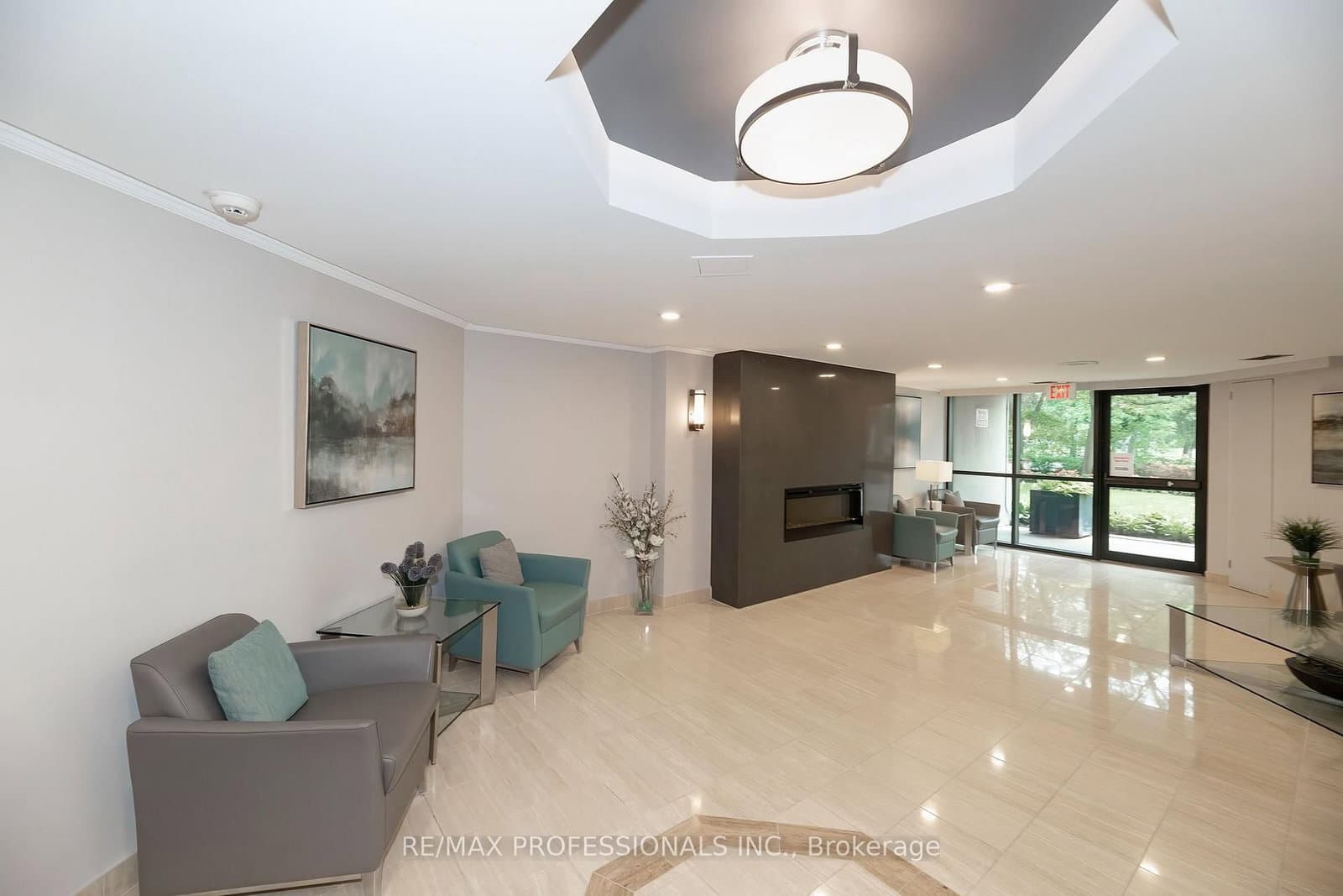 95 La Rose Avenue, Unit 105 - Image 2