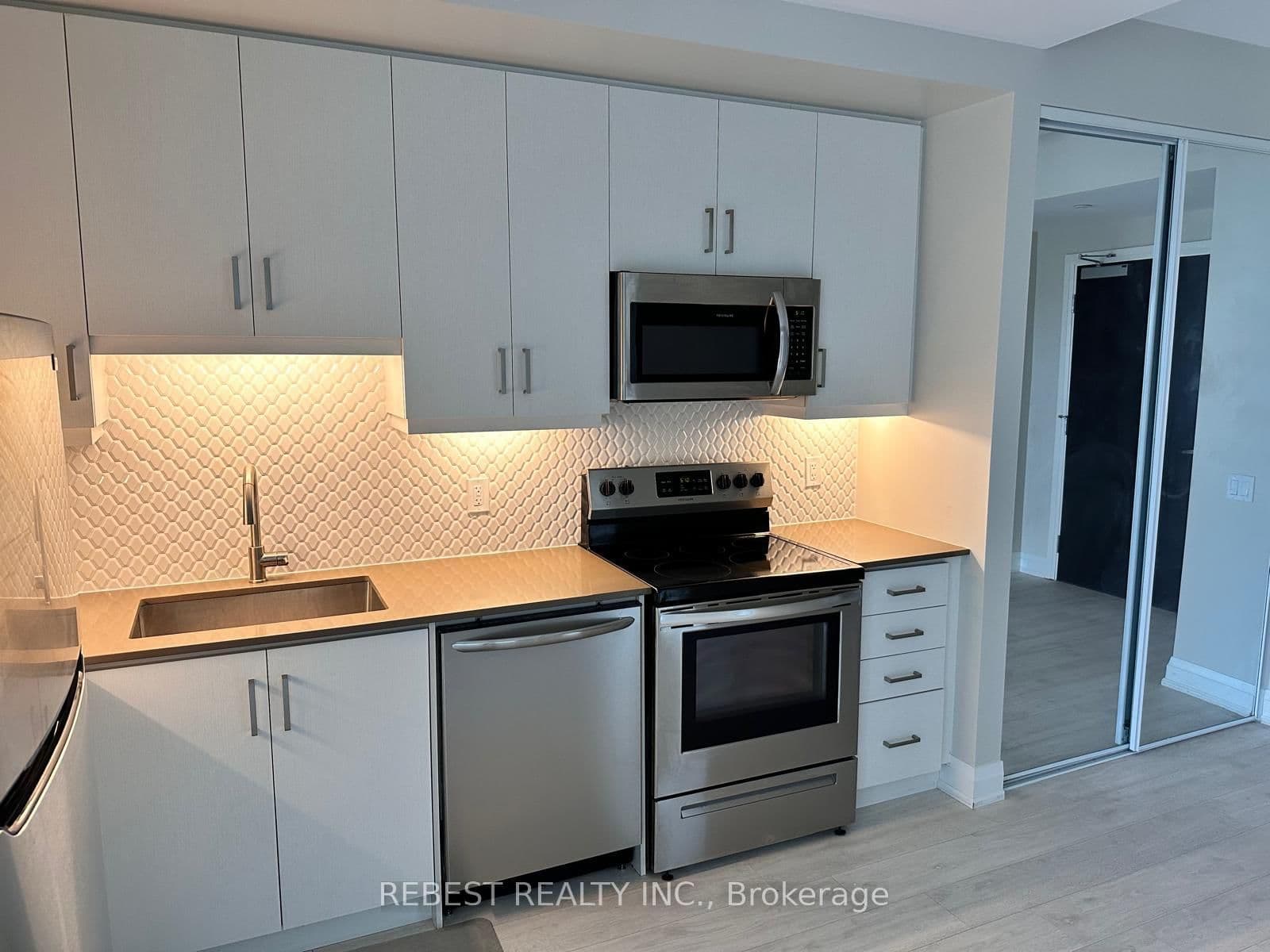 15 Lynch Street, Unit 1603 - Image 6