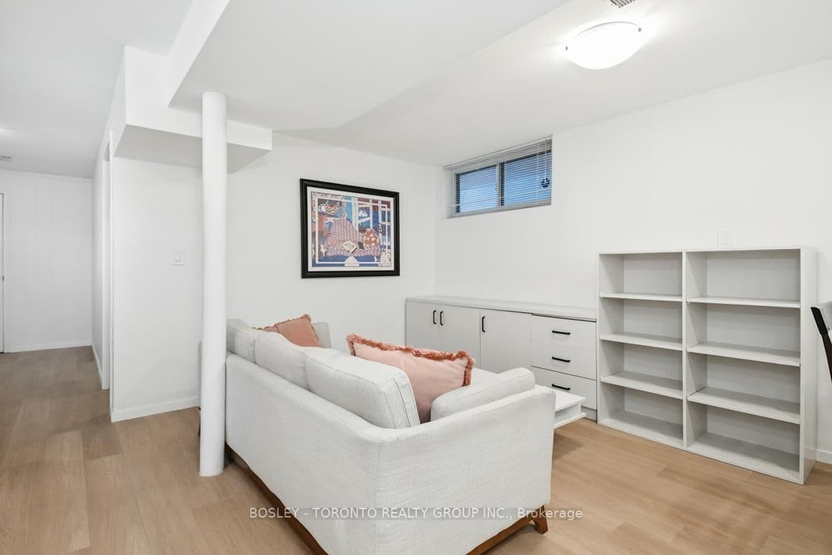 146 Earlscourt Avenue, Unit Lower - Image 3