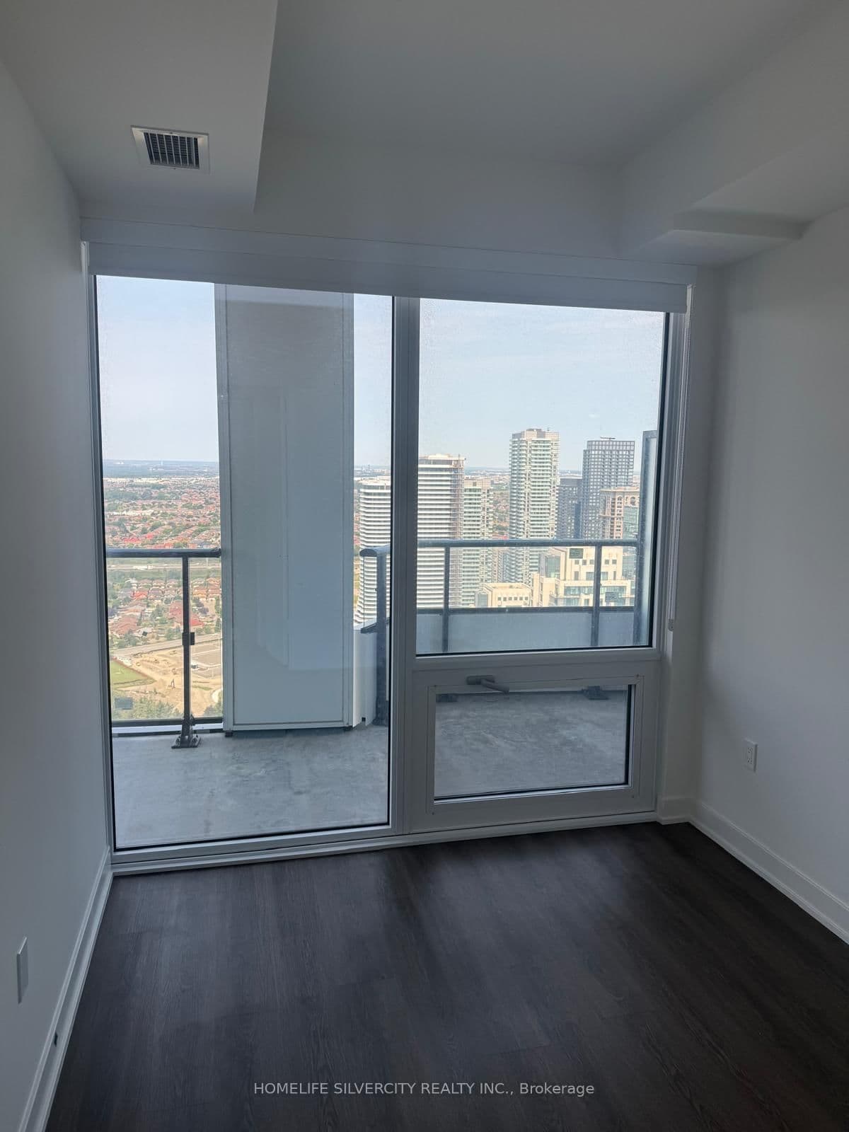 448 Burnhamthorpe Road, Unit 4402 - Image 6