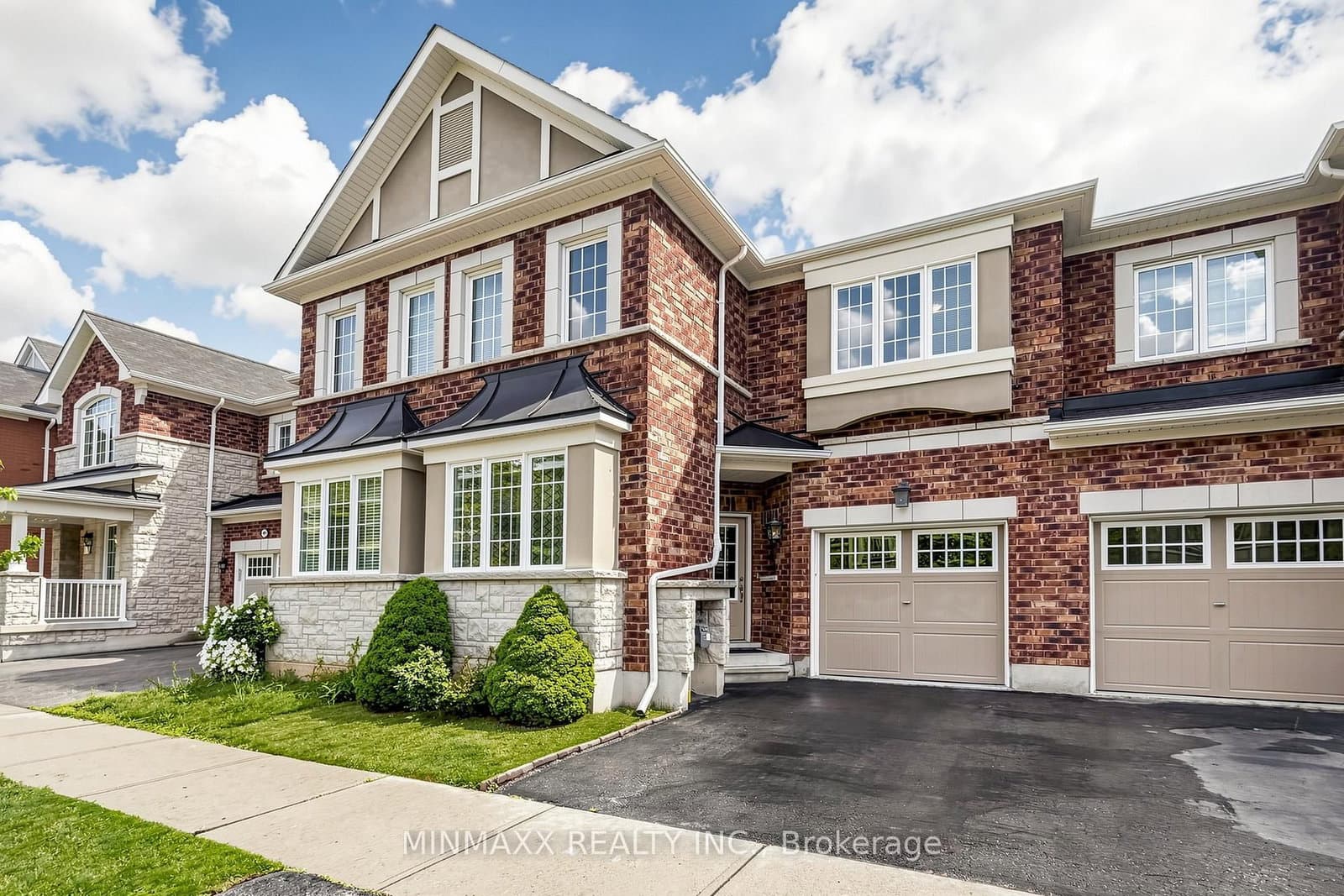 293 REIS Place - Image 2