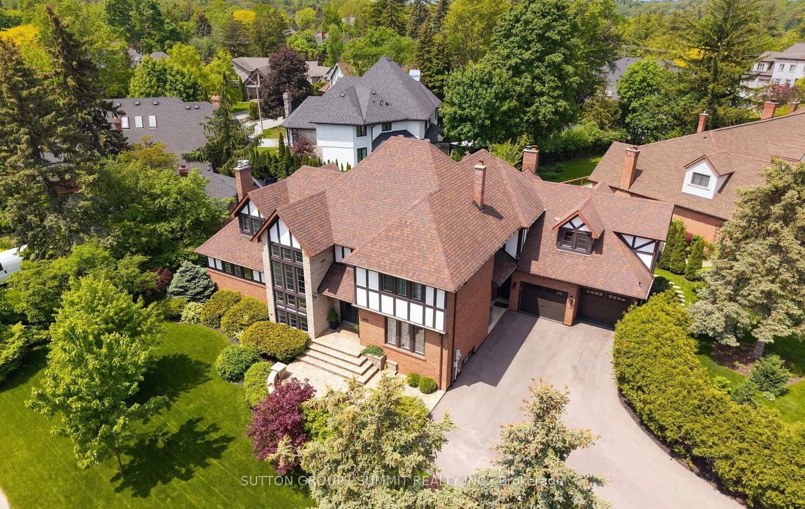 1095 Geran Crescent - Image 3