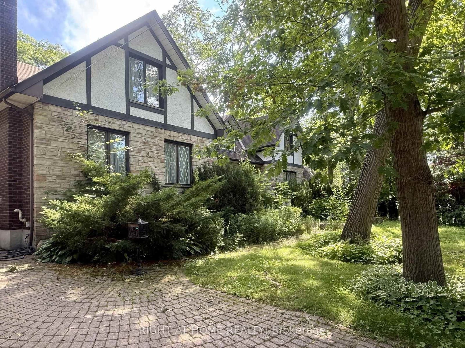 2123 Gordon Drive - Image 3