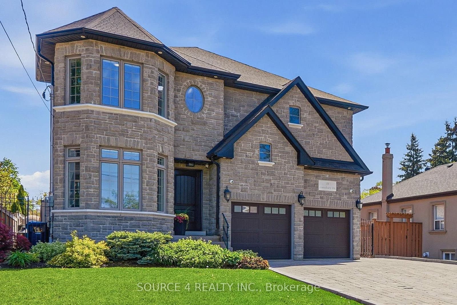 39 Amesbury Drive - Image 2