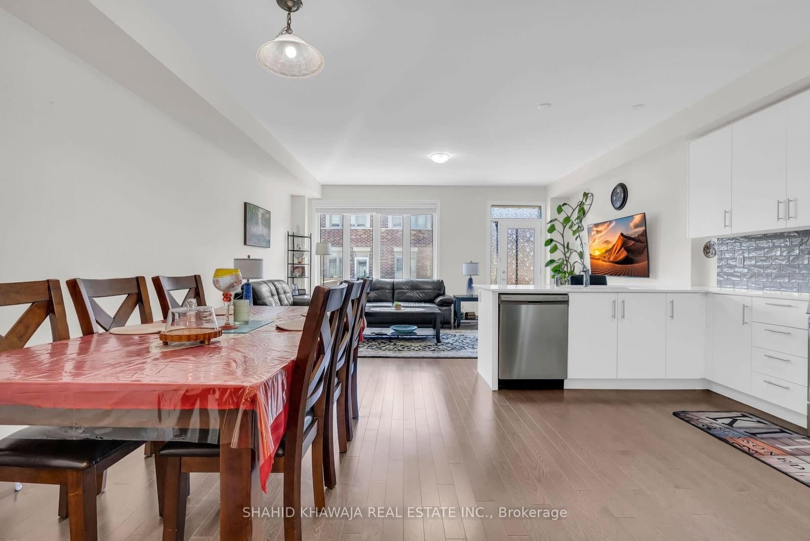 1157 Restivo Lane - Image 6