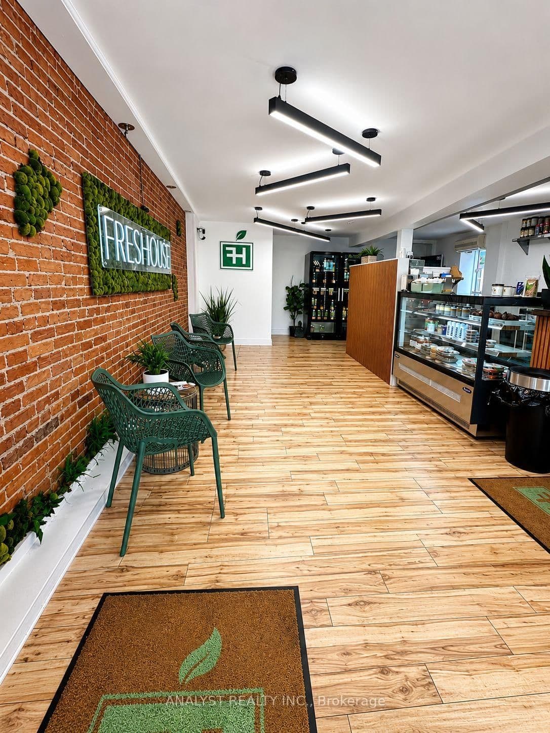 72 Broadway - Image 3