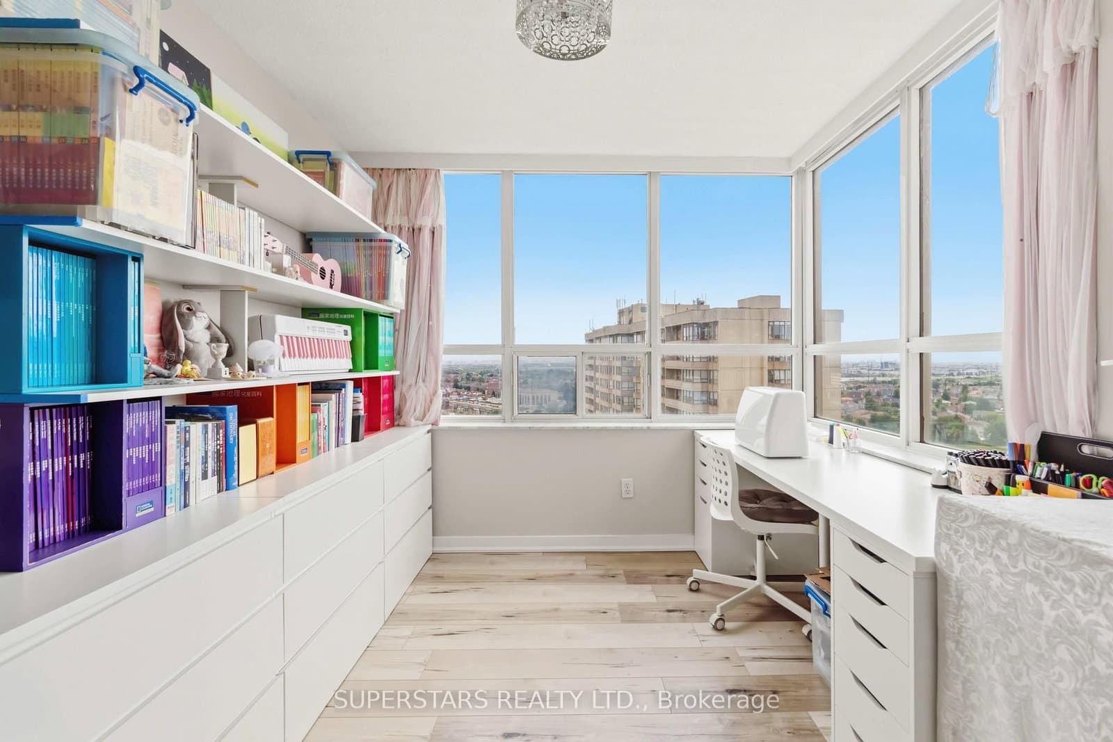30 Malta Avenue, Unit 1702 - Image 2