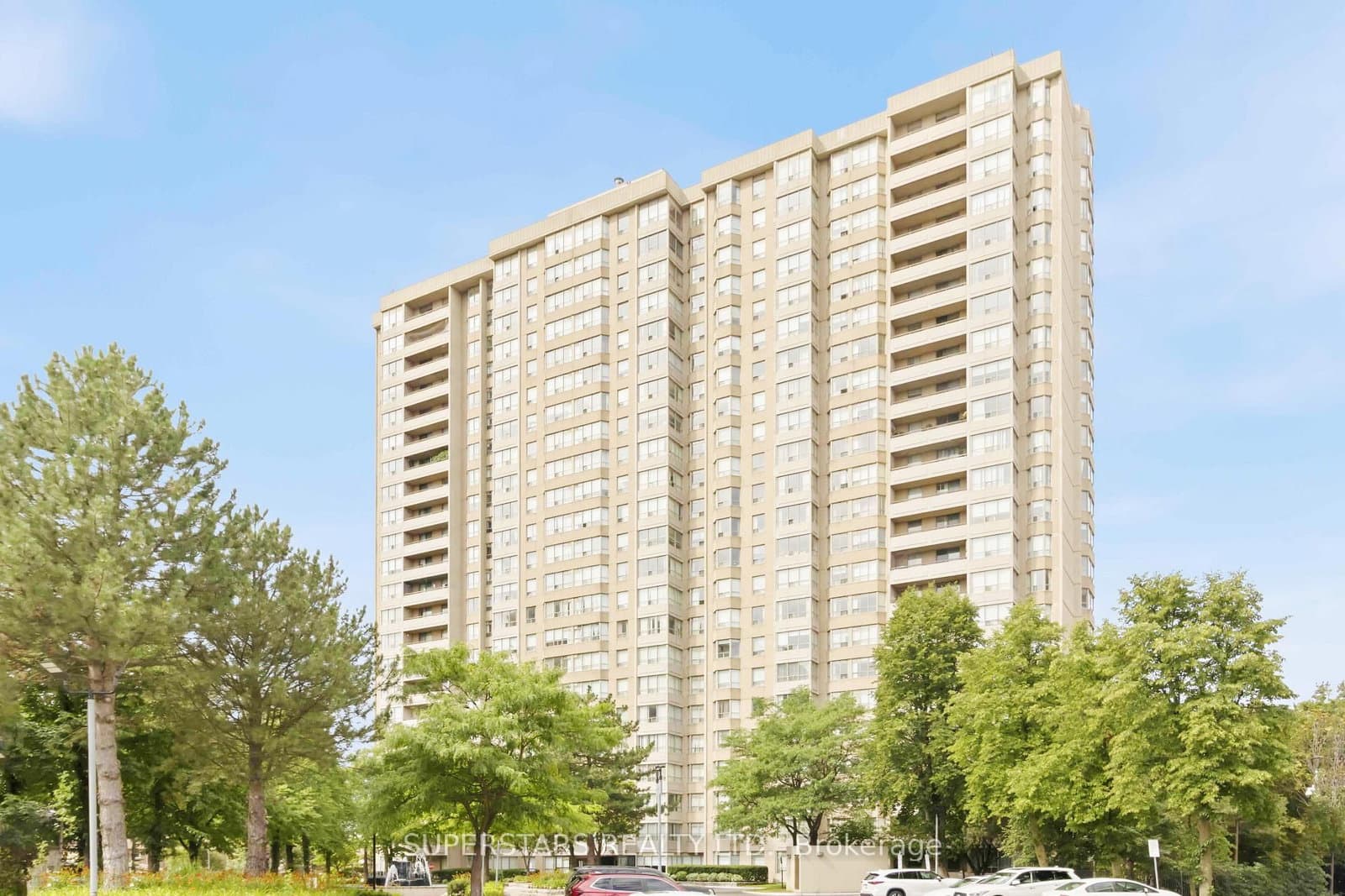 30 Malta Avenue, Unit 1702 - Image 4