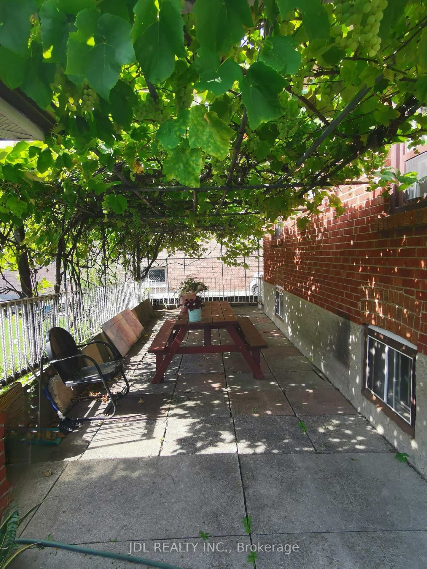 40 Montana Avenue - Image 6