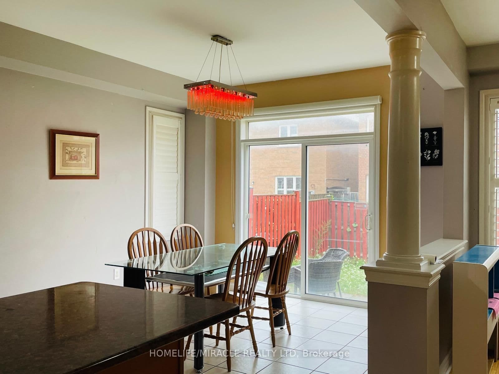 88 Summitgreen Crescent - Image 3