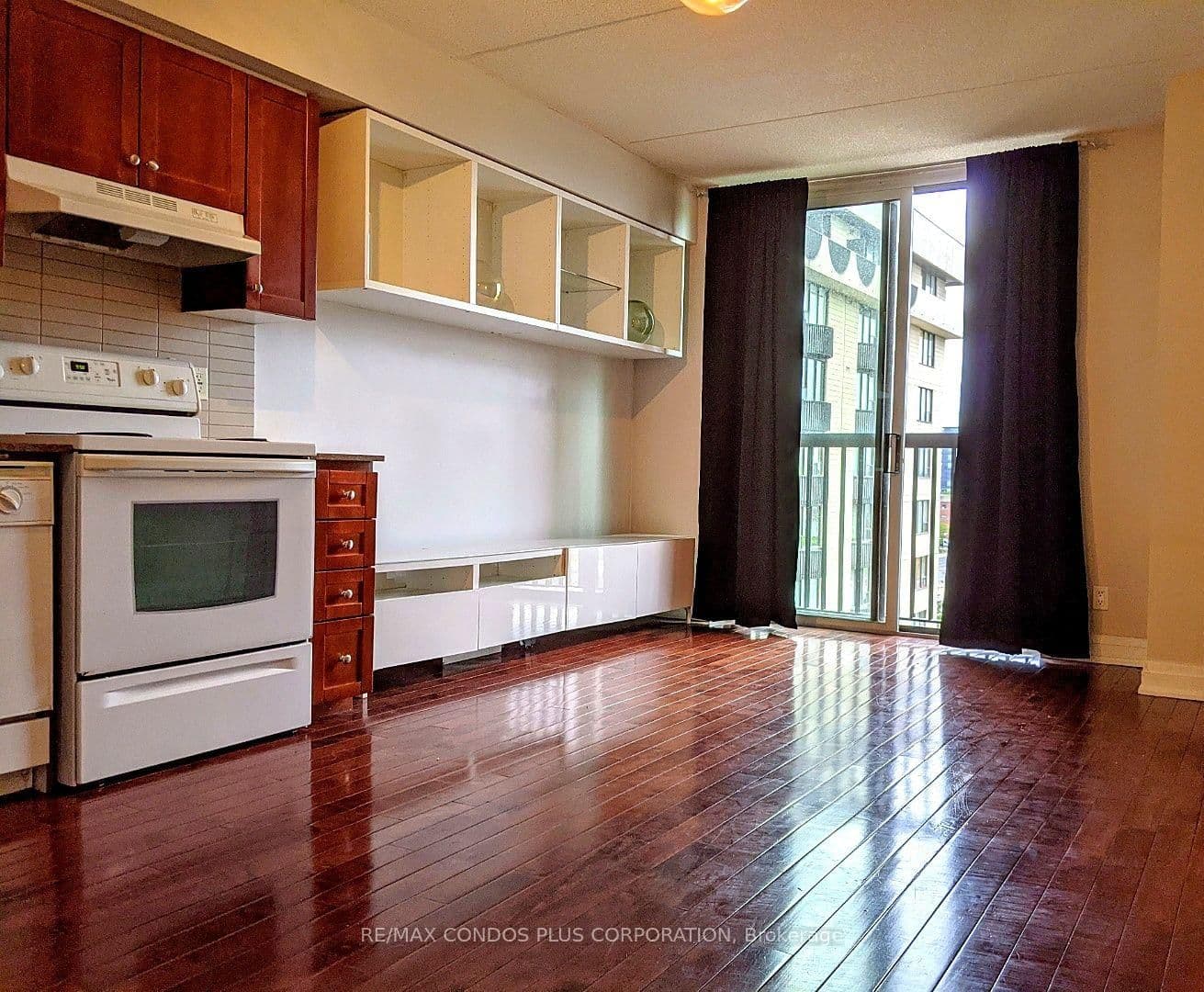 2737 Keele Street, Unit 704 - Image 2