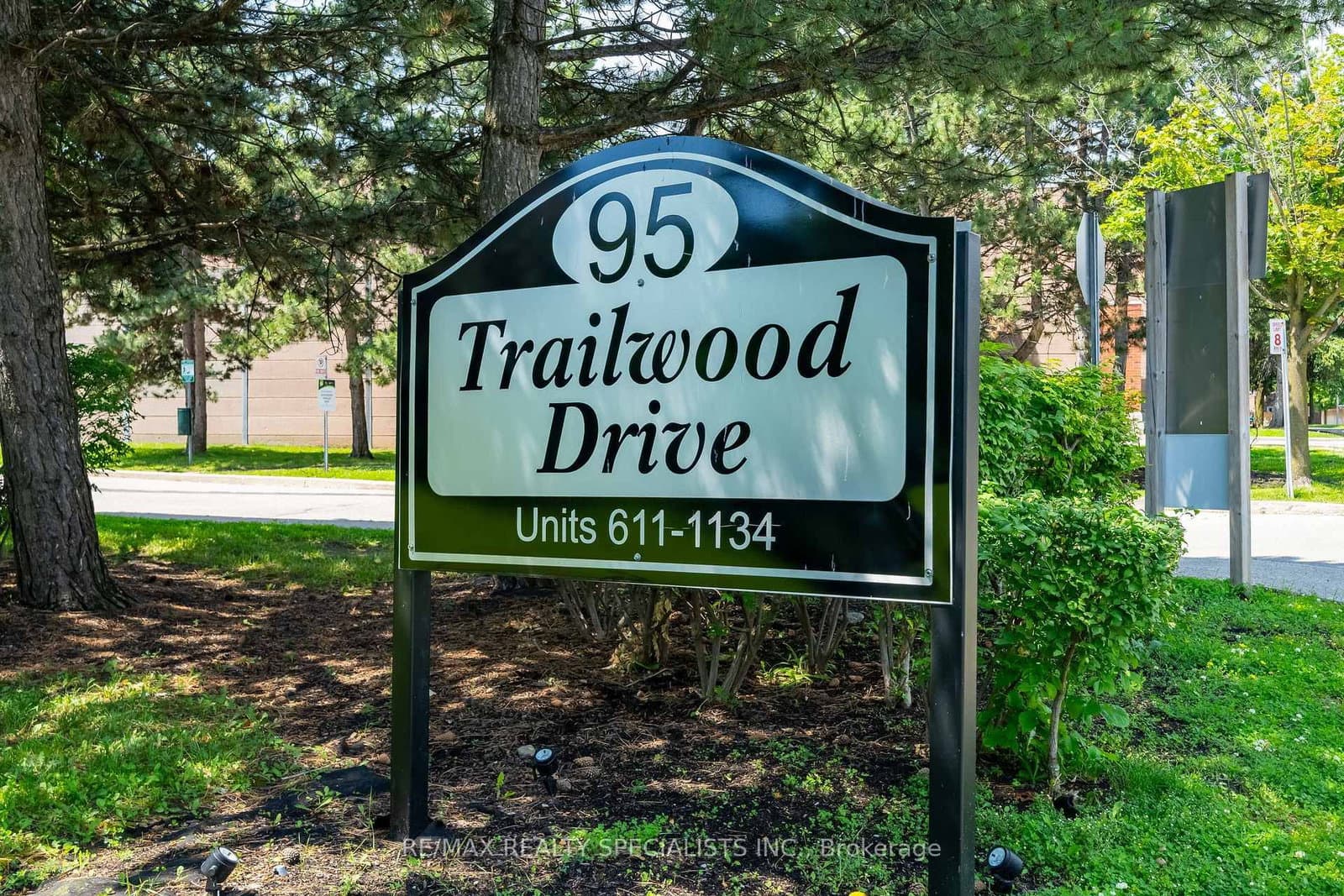 95 Trailwood Drive, Unit 612 - Image 2