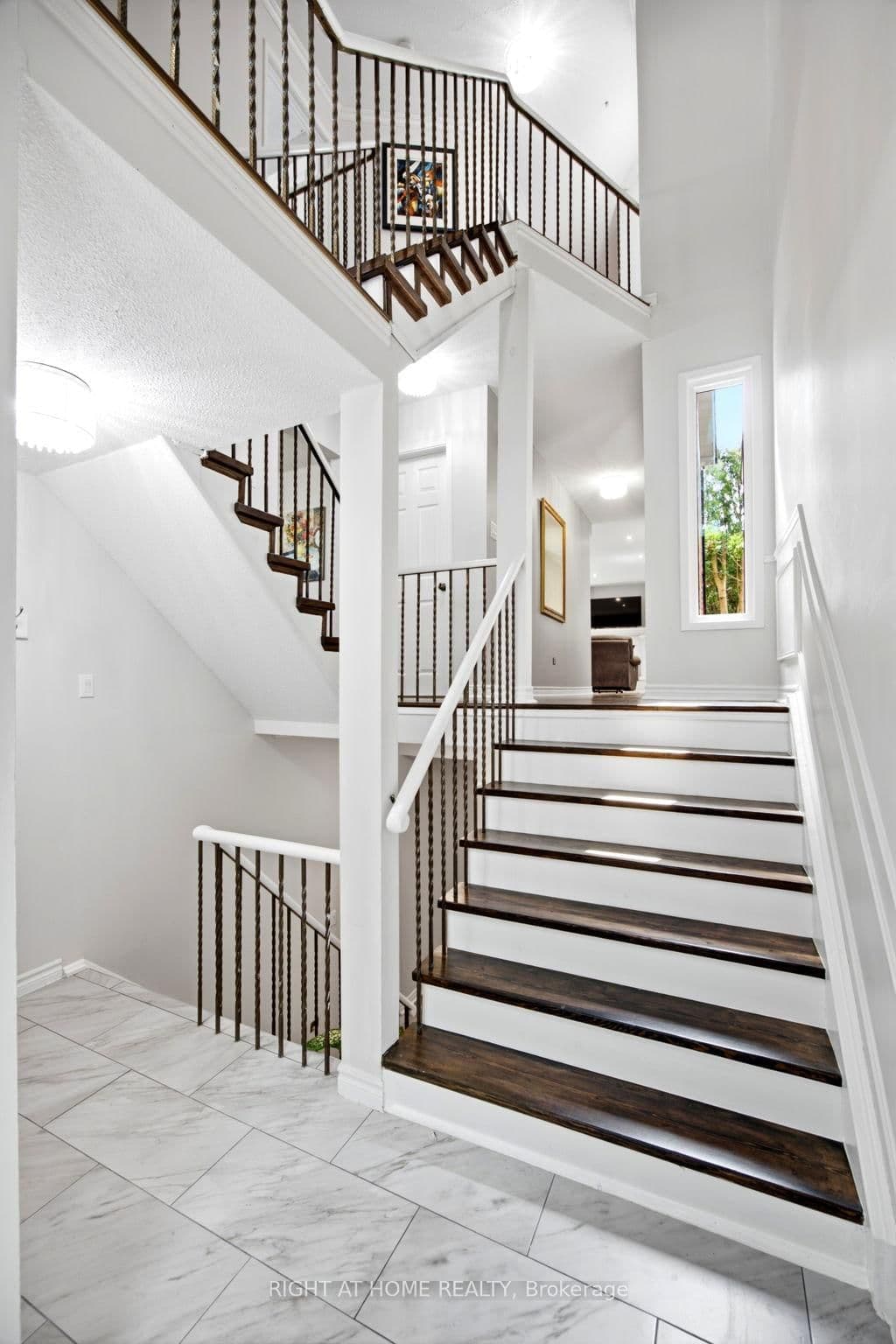 4141 Trellis Crescent - Image 2