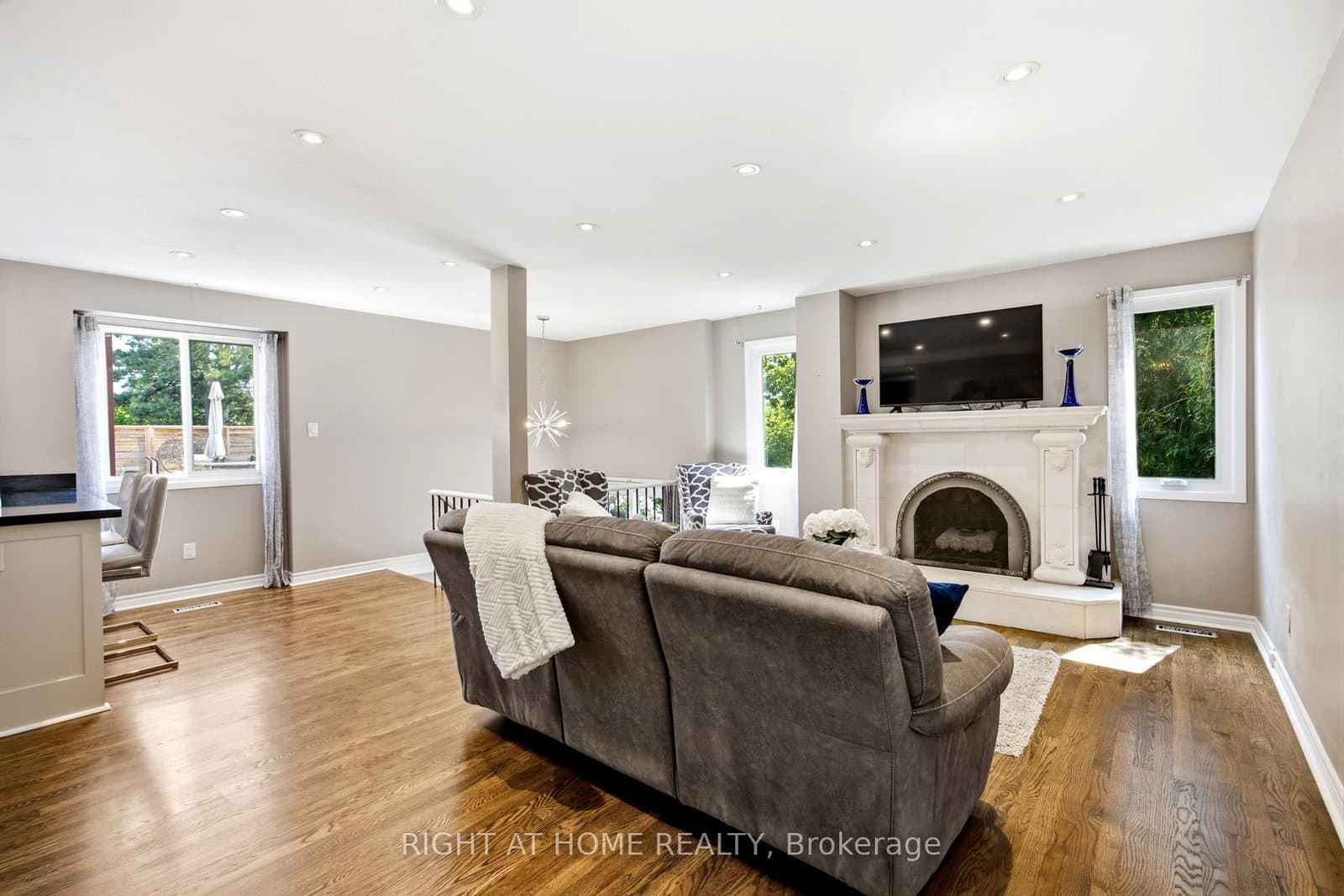 4141 Trellis Crescent - Image 6