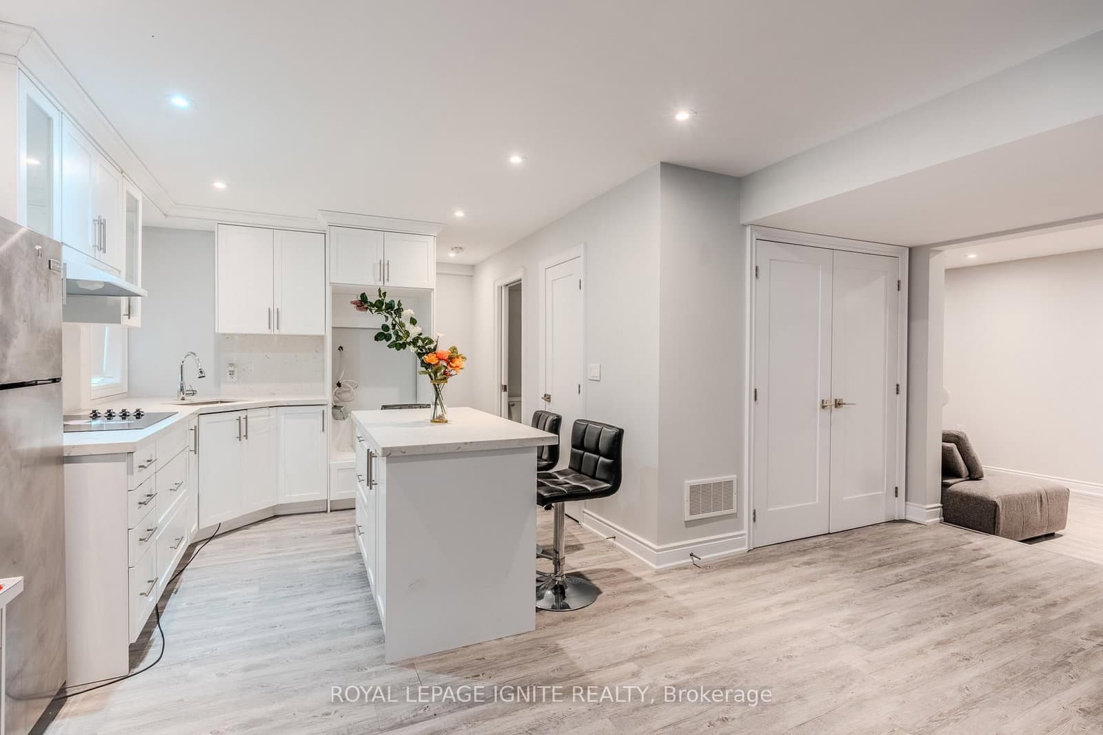 7 Picasso Drive - Image 3