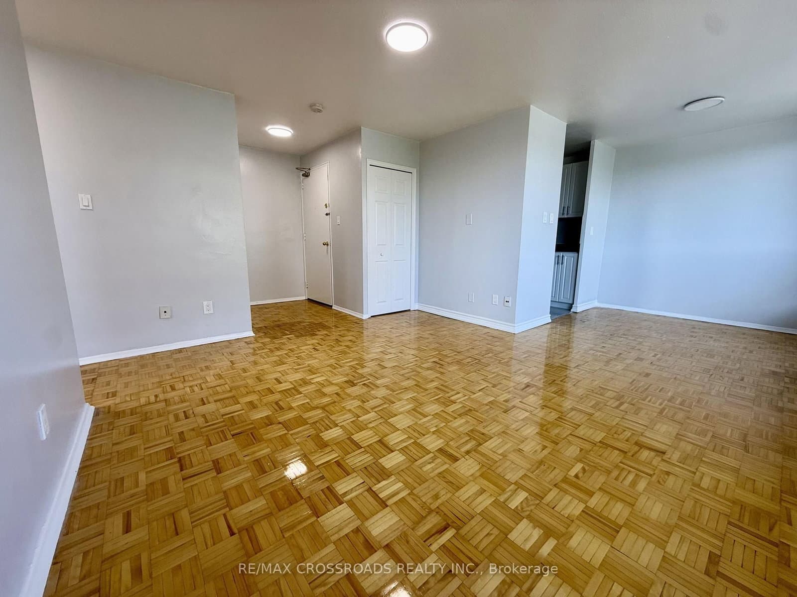 363 Lakeshore Road E, Unit 410 - Image 2