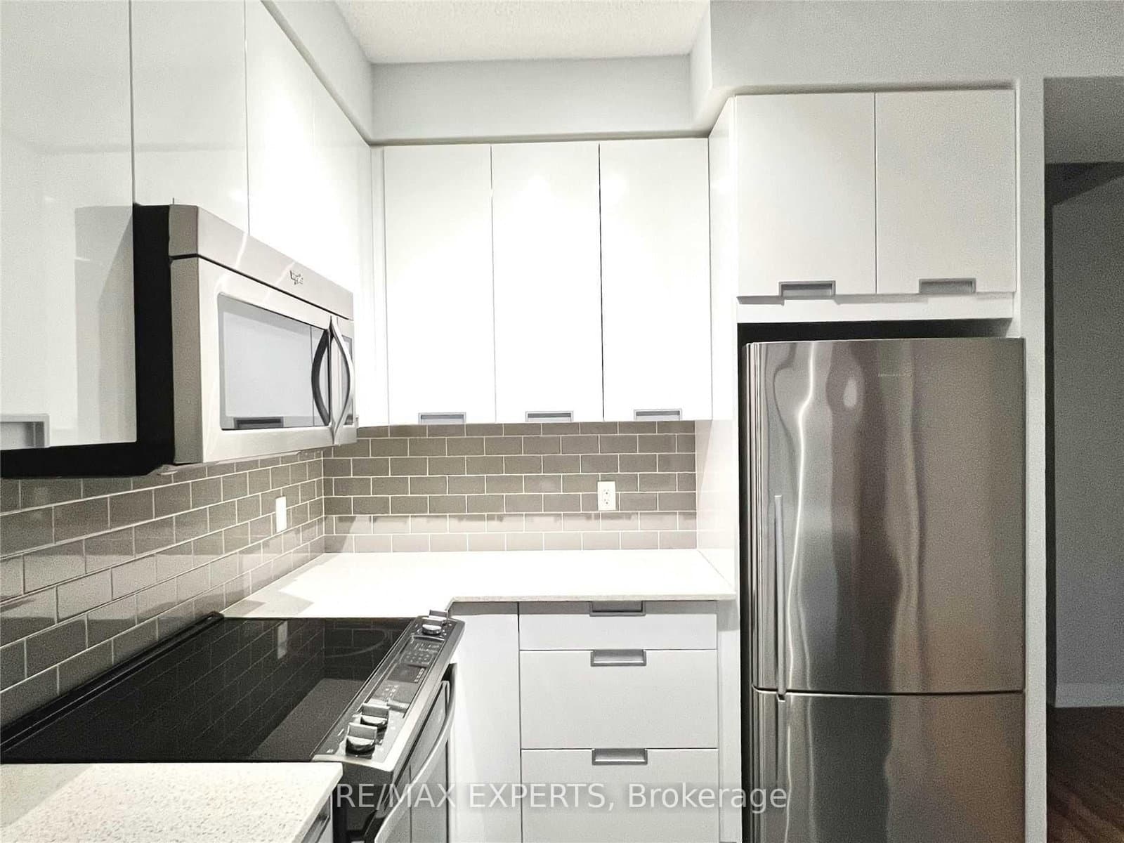 75 Eglinton Avenue W, Unit 1005 - Image 4