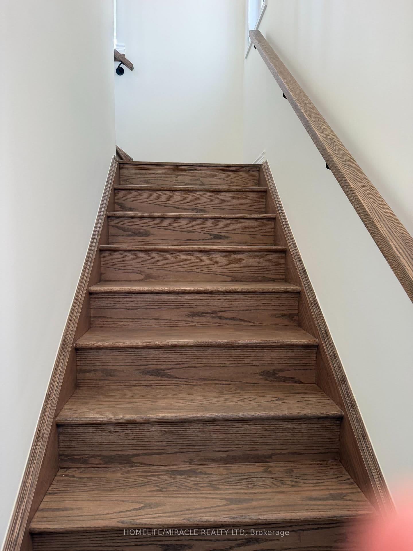 70 Thornbird Crescent - Image 2