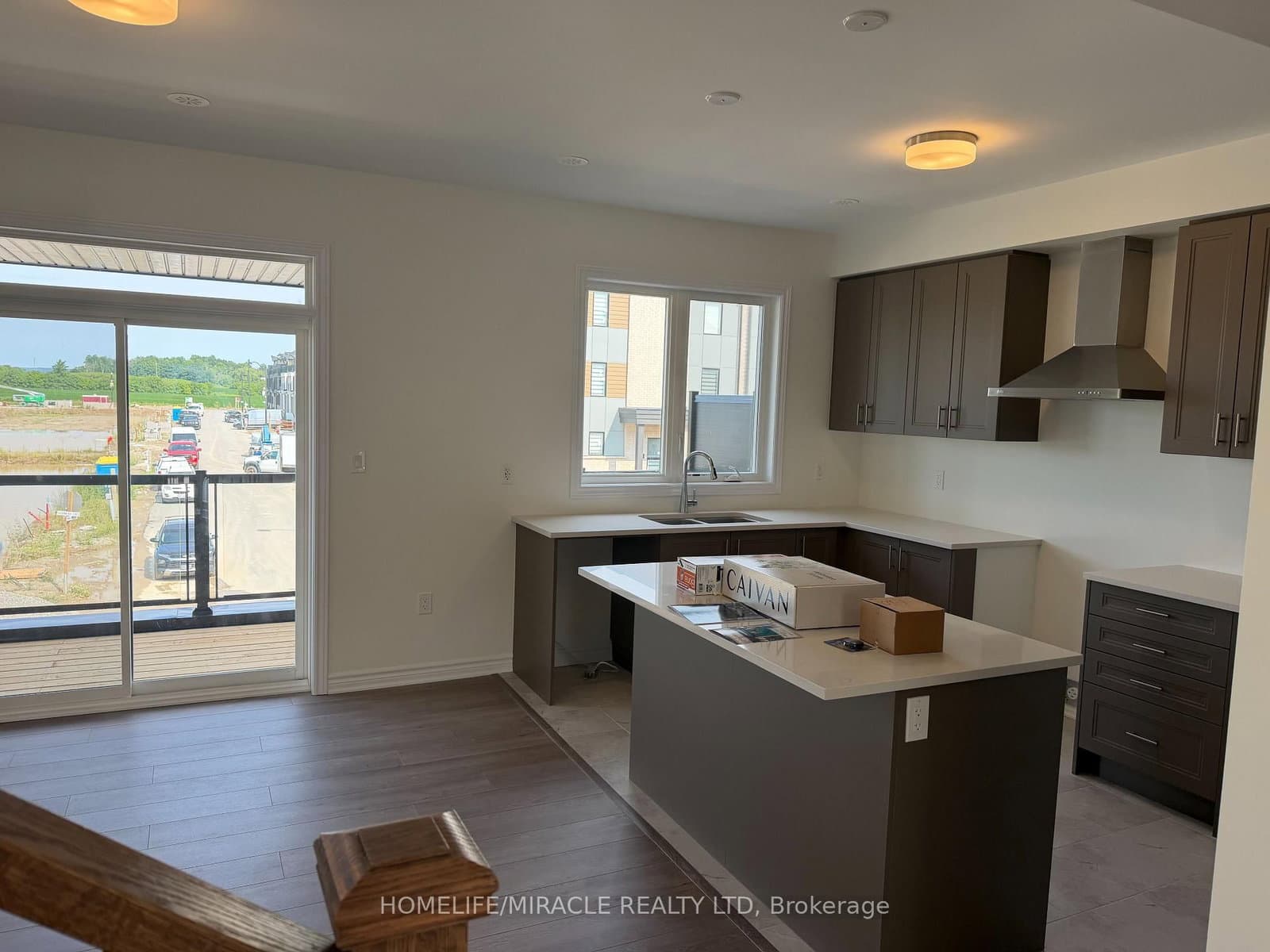 70 Thornbird Crescent - Image 4