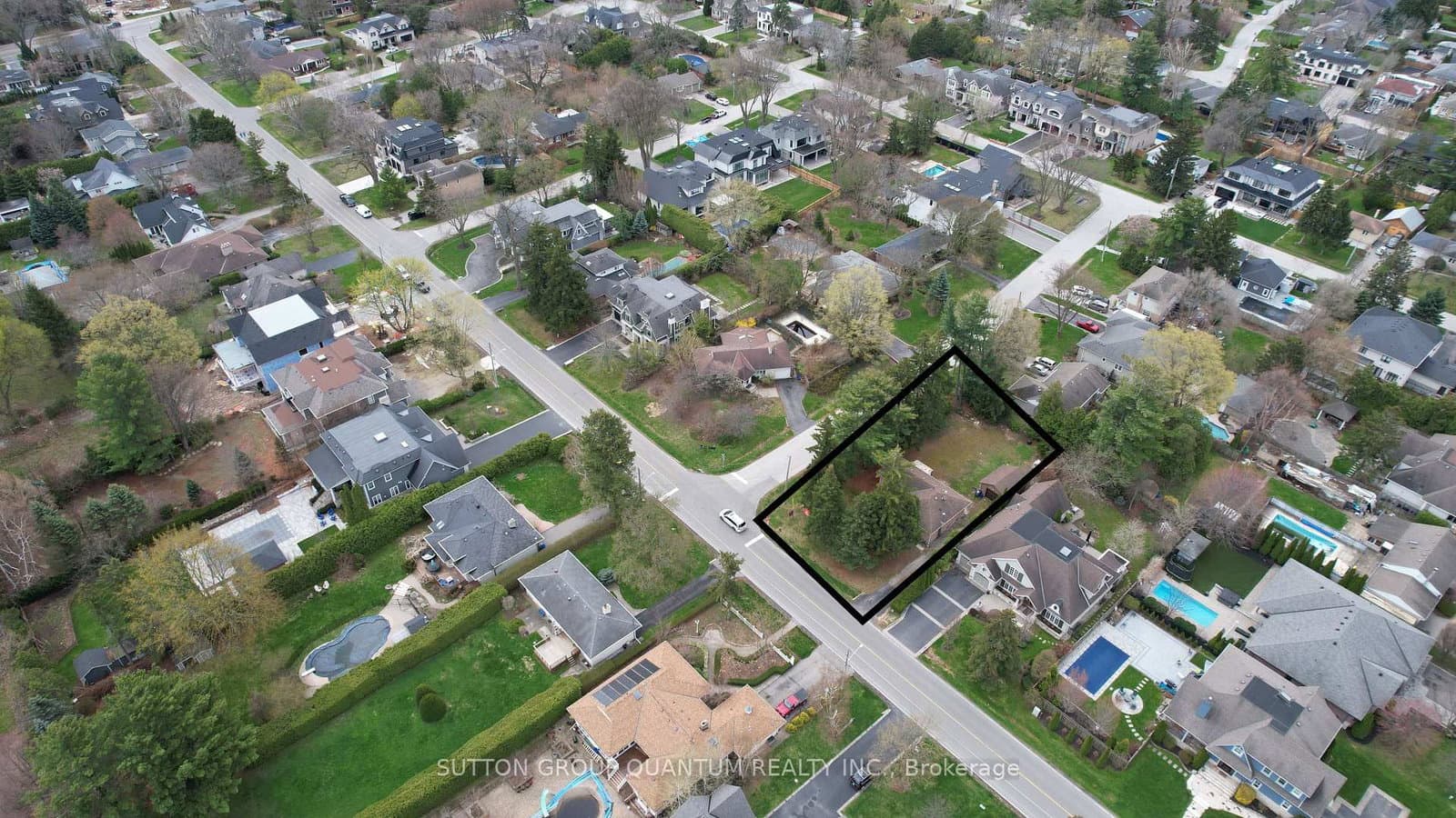 394 Maplehurst Avenue - Image 6