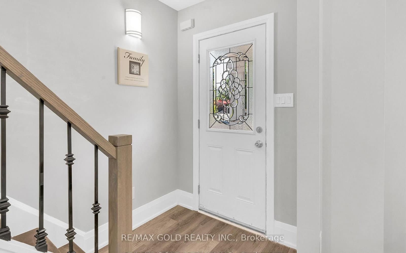 8 Fairglen Crescent - Image 6
