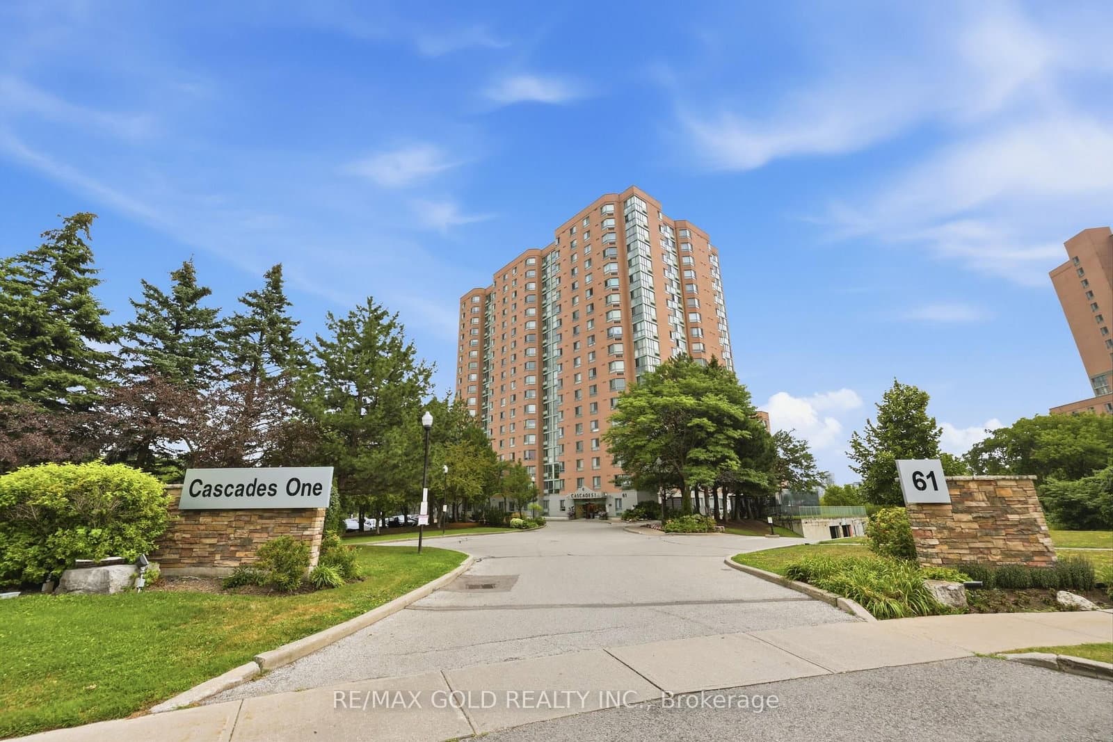61 Markbrook Lane, Unit ph08 - Image 3