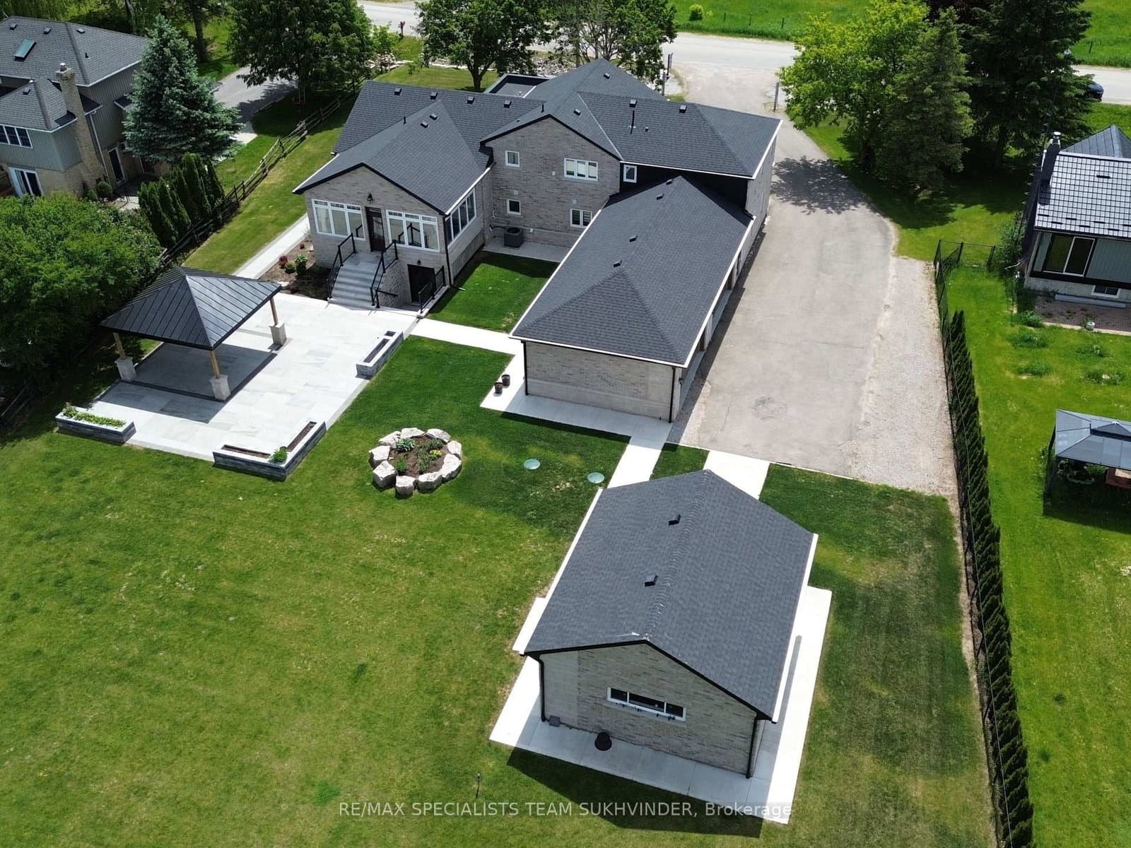 12463 Eighth Line - Image 3