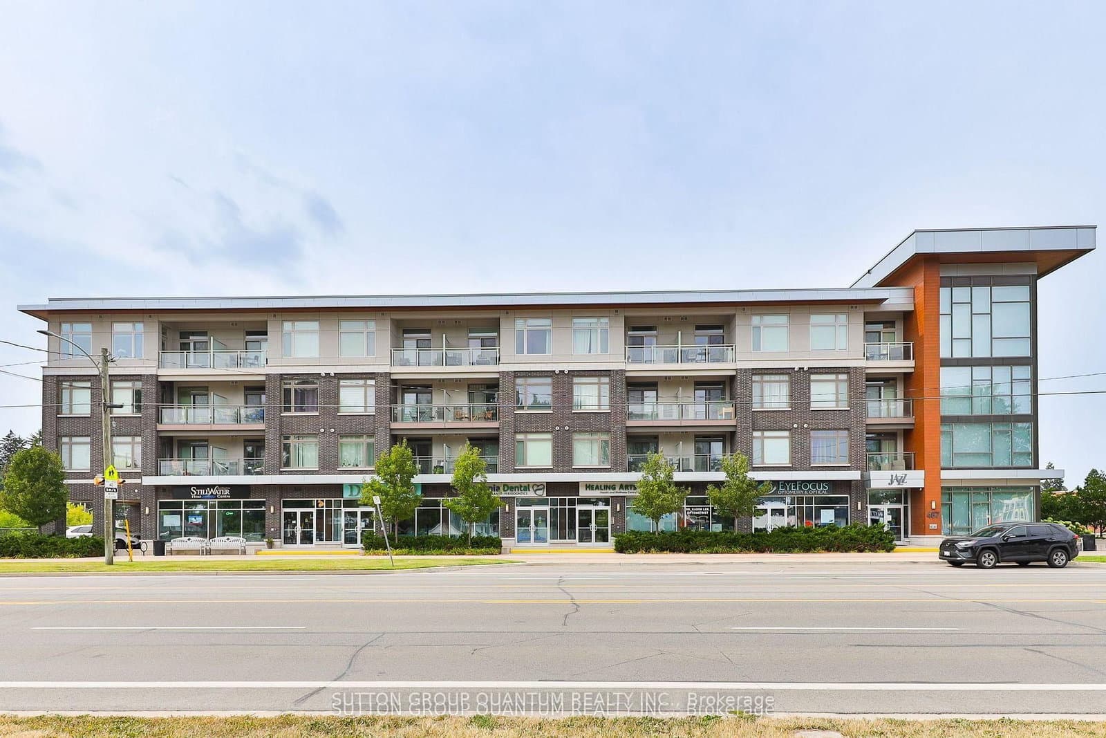 #418 - 457 Plains Road E