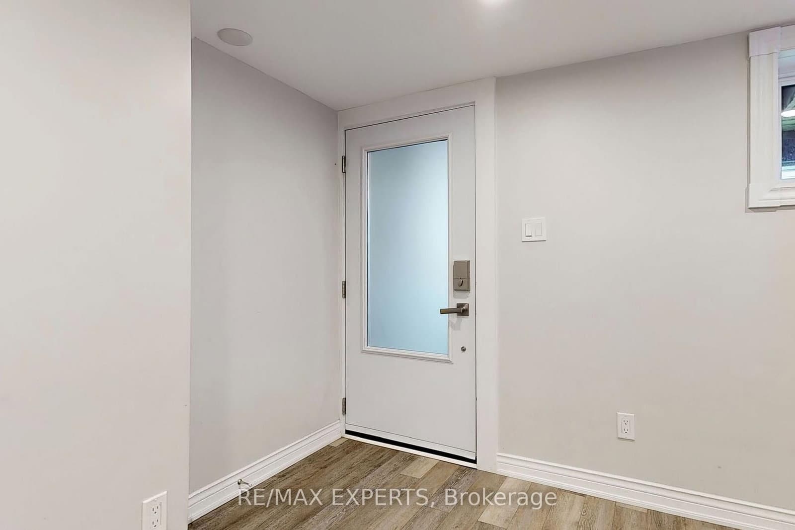 39 Norval Street, Unit Bsmt - Image 4