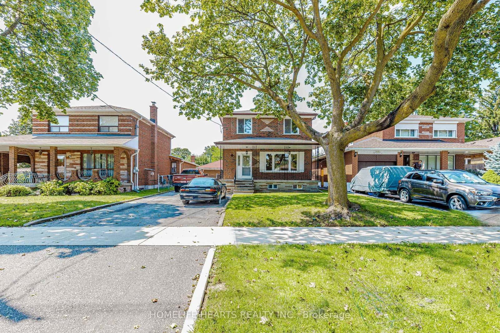 6 Dittmer Crescent - Image 2