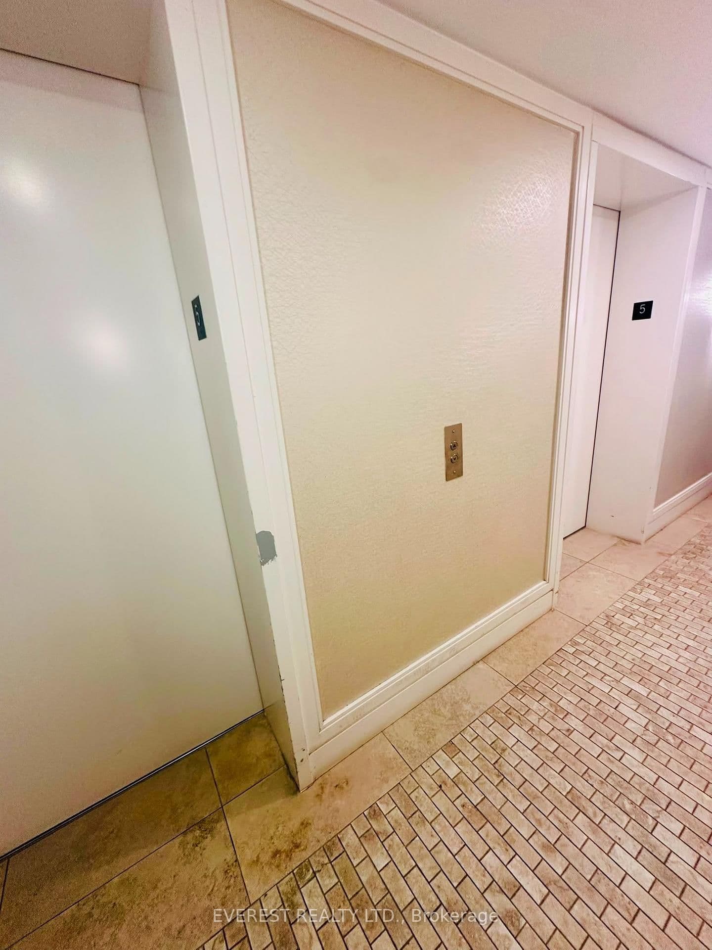 830 Lawrence Avenue W, Unit 517 - Image 5